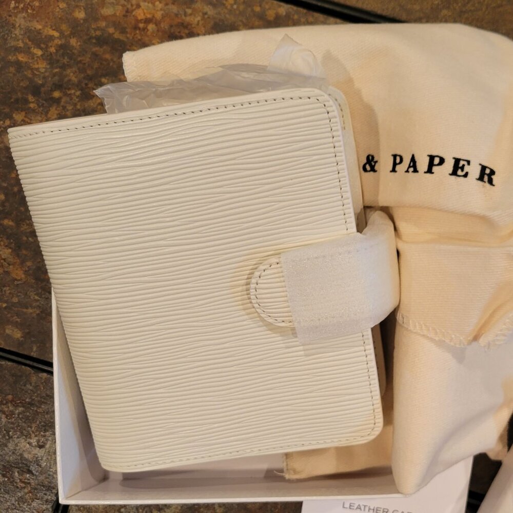 Cloth & Paper Contoured Leather Pocket Ring Agenda (Binder)